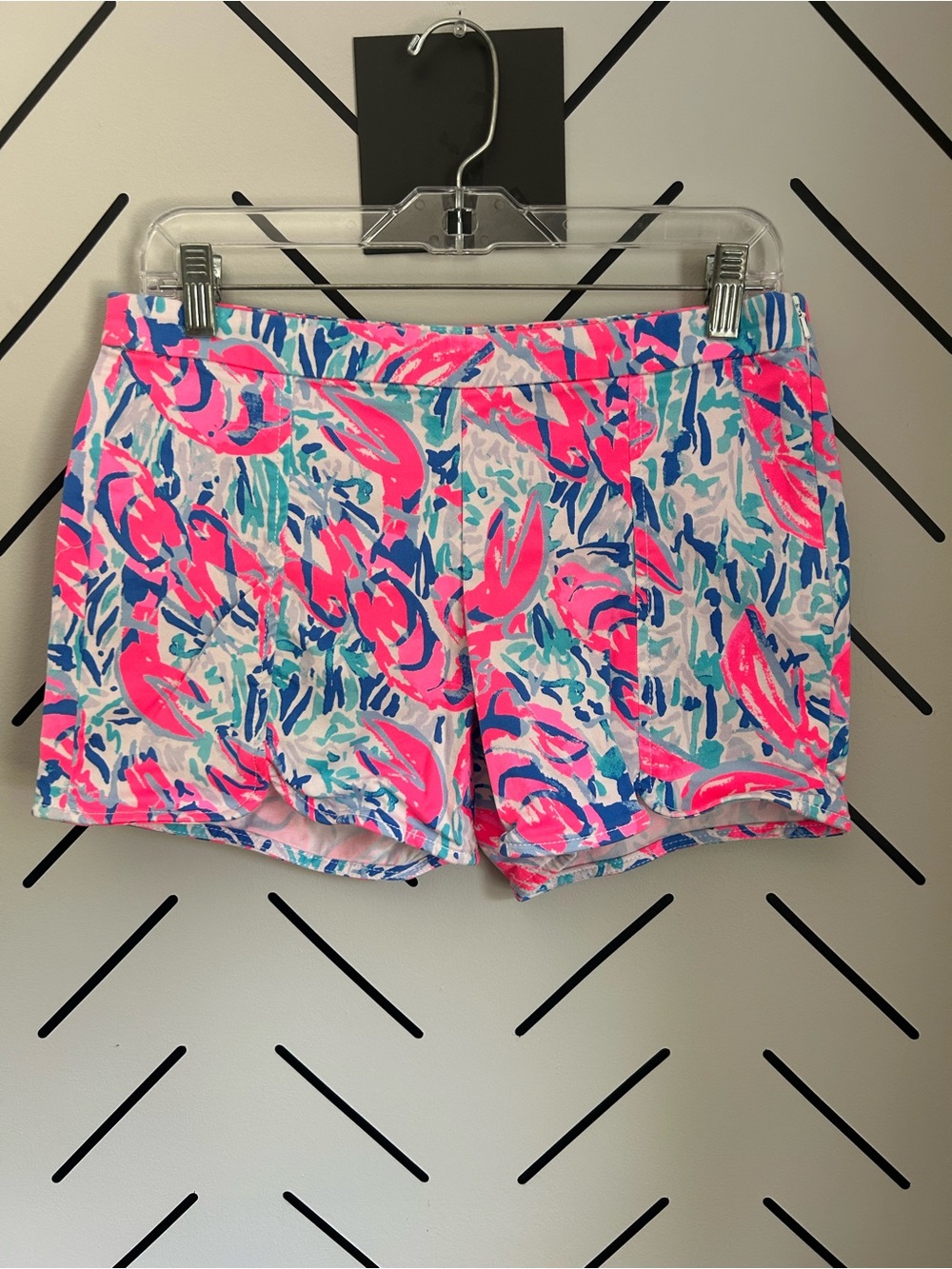 Lilly Pulitzer Hazelle Stretch Shorts in "Cracked Up" print lobster